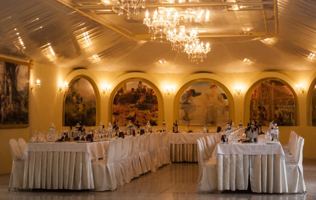 Britaniya Otel Harkiv Dış mekan fotoğraf
