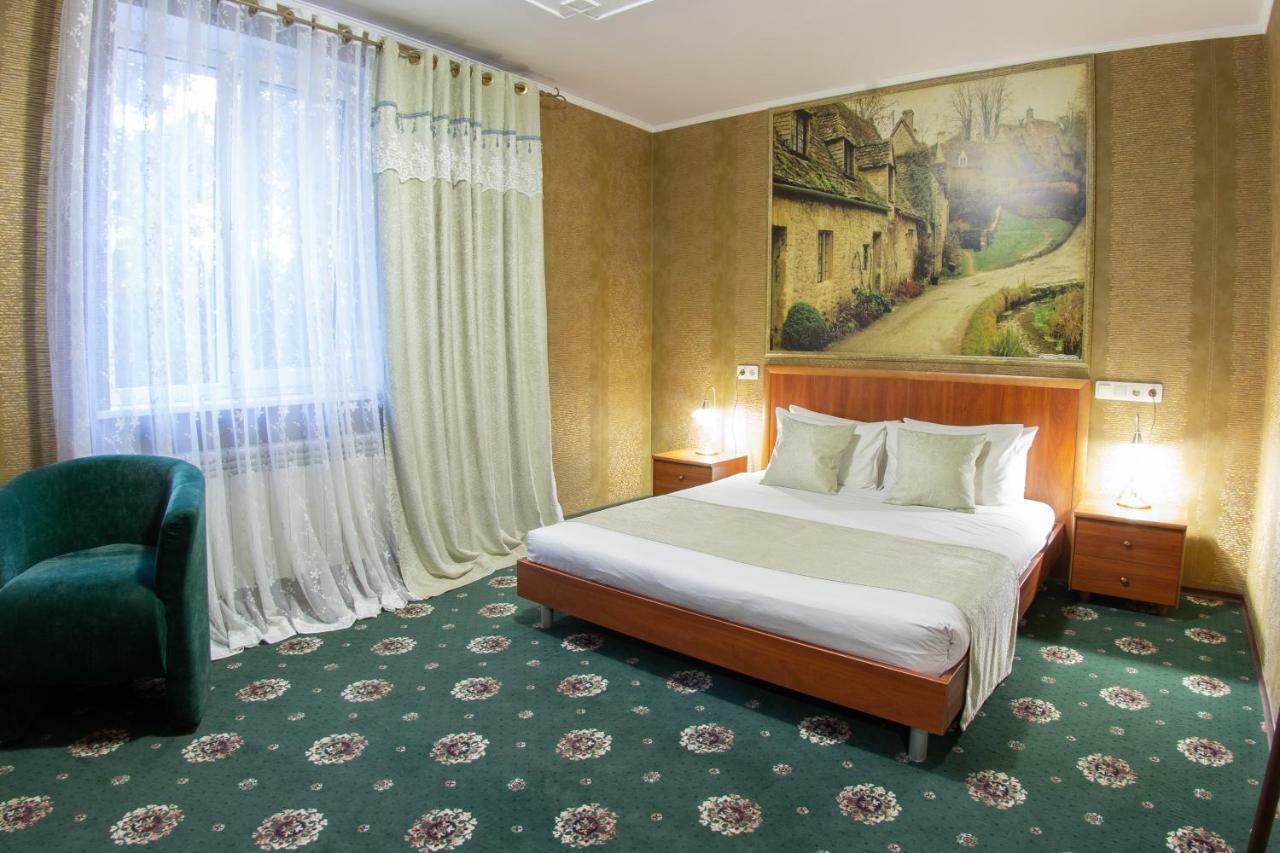 Britaniya Otel Harkiv Dış mekan fotoğraf