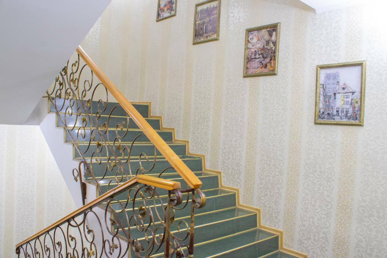 Britaniya Otel Harkiv Dış mekan fotoğraf