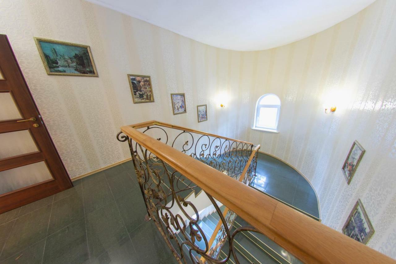 Britaniya Otel Harkiv Dış mekan fotoğraf