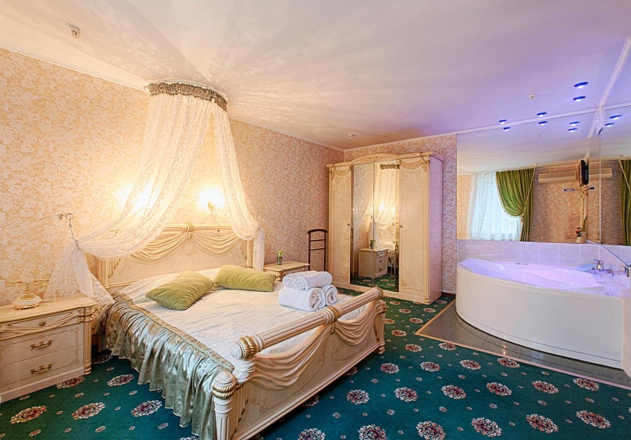 Britaniya Otel Harkiv Dış mekan fotoğraf